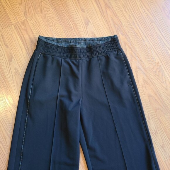 ATHLETA METROPOLIS WIDE LEG HIGH RISE PANTS ZIPPERED VENT HEM ELASTIC WAIST sz 6 - Picture 3 of 7